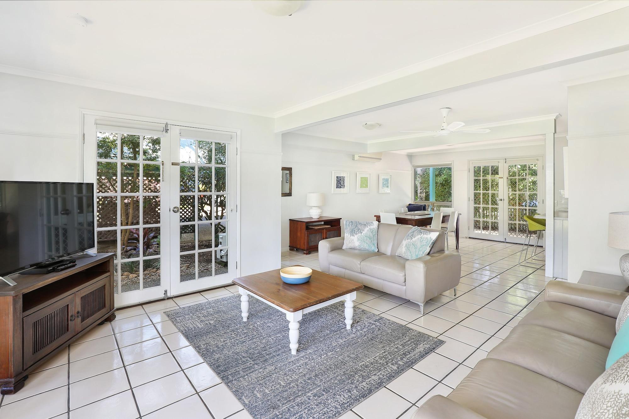 Coral Beach Noosa Resort Noosaville Exterior photo